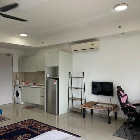 Host Assist Homestay By Ha I-City Shah Alam Buitenkant foto