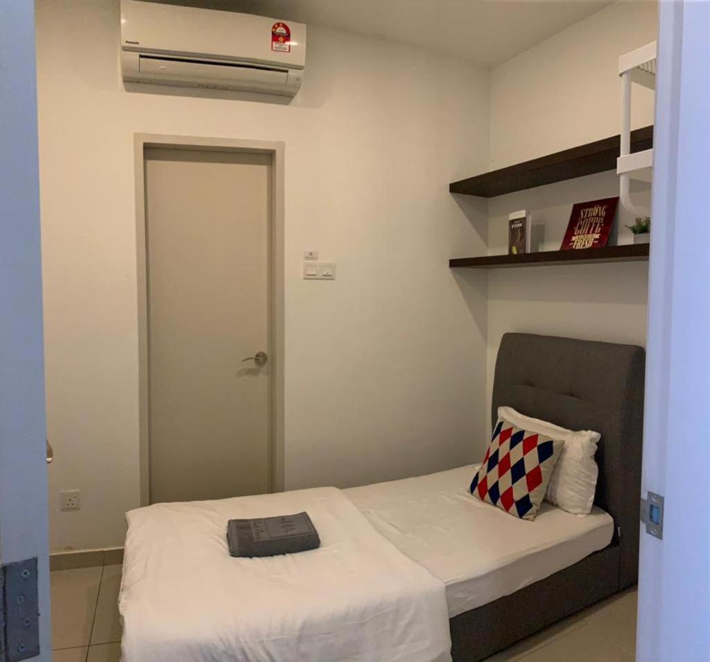 Host Assist Homestay By Ha I-City Shah Alam Buitenkant foto