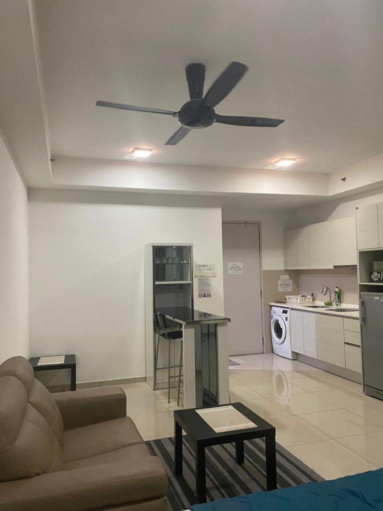 Host Assist Homestay By Ha I-City Shah Alam Buitenkant foto