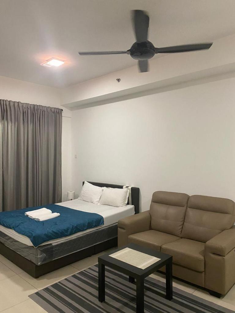 Host Assist Homestay By Ha I-City Shah Alam Buitenkant foto